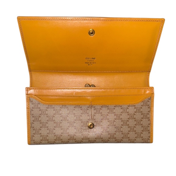 Celine Kisslock Wallet - Picture 4 of 9